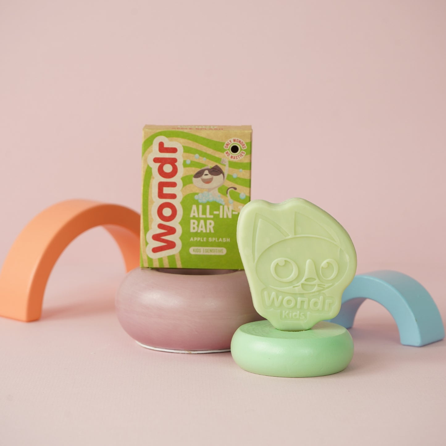 APPLE SPLASH | Kids Bar