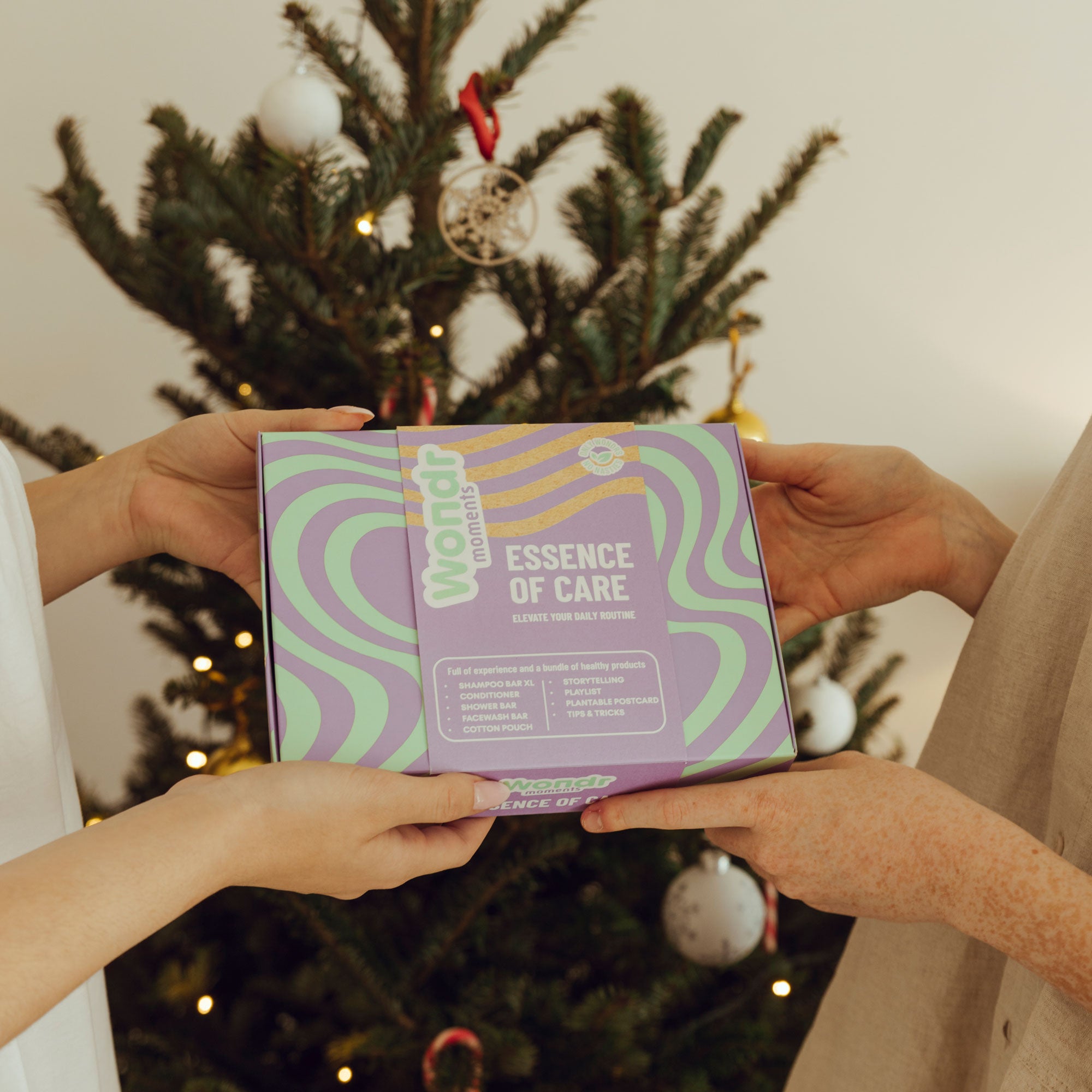 ESSENCE OF CARE GIFTBOX | WONDR Moment image 4