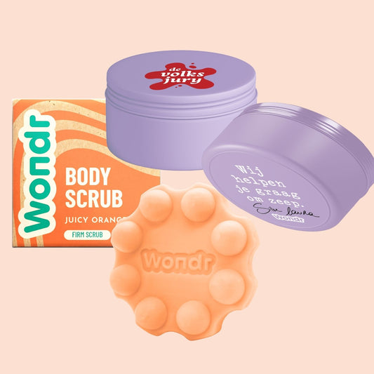 DE VOLKSJURY TRAVEL CASE + JUICY ORANGE SCRUB