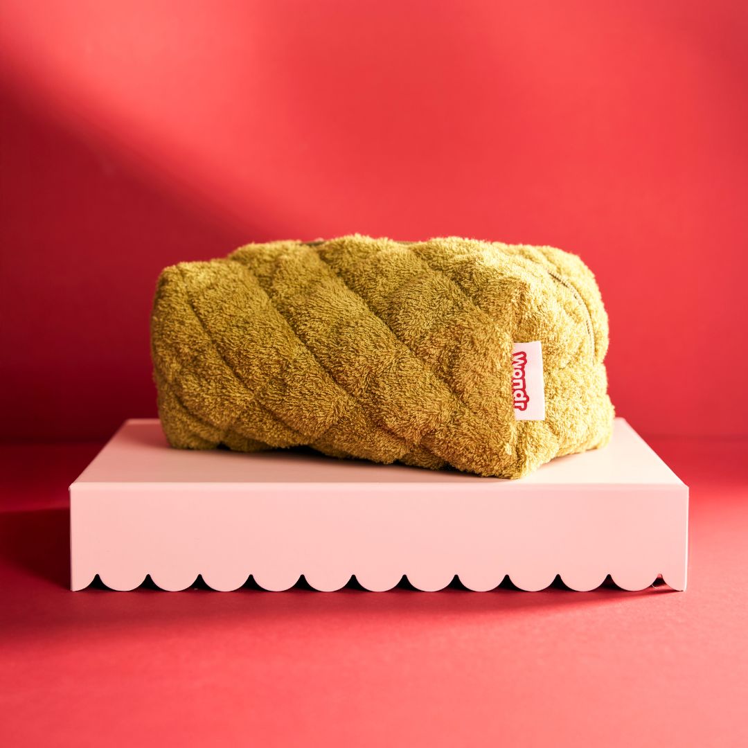 LIMITED EDITION BEAUTY BAG | Terry Cotton image 3