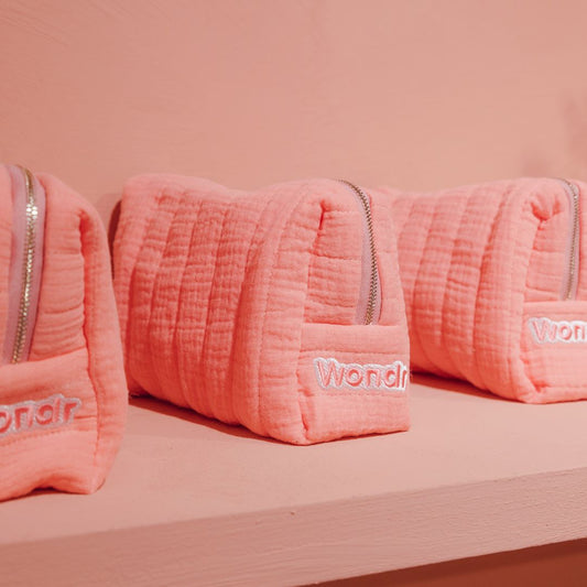 WONDR BEAUTY BAG