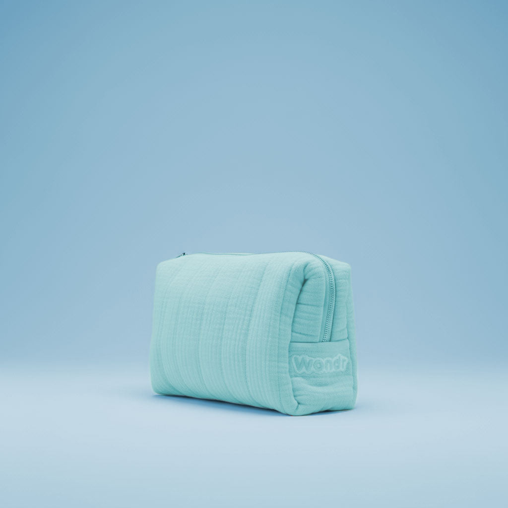 WONDR BEAUTY BAG image 9