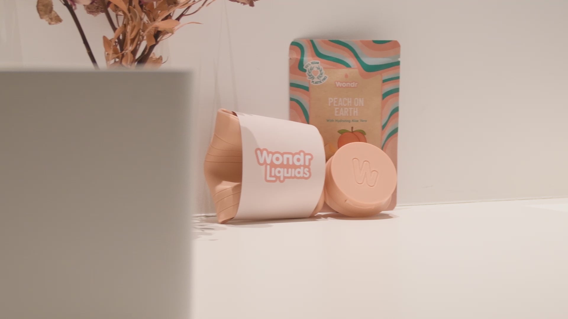 Video laden: how to use PEACH ON EARTH | Body Wash Refill from Wondr